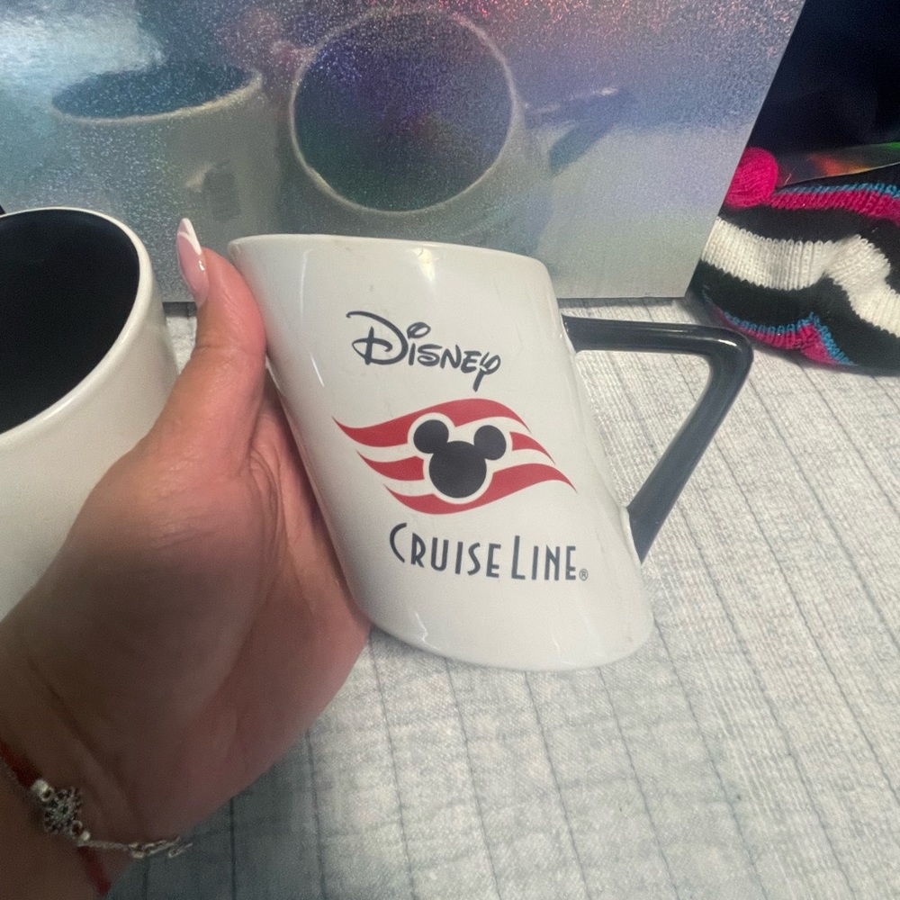 2 Disney cruise line mug! - Picture 3 of 4